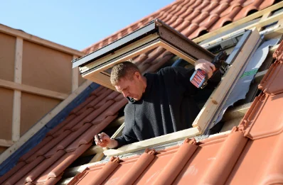 Pose de fenêtres de toit Velux à Saint-Germain-de-Livet